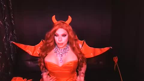 Snapshot of tsblondienyc chatting on 25, 10, 2025 Jessie online show from 25, 10, 2025