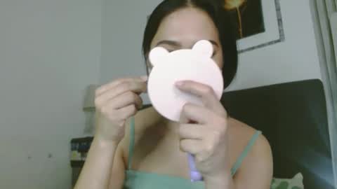 Snapshot of tsnathaliasilvana chatting on 20, 1, 2025 Bella Ratbu online show from 20, 1, 2025