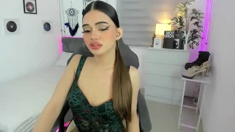 Snapshot of tstoni_talks chatting on 5, 10, 2025 tstoni_talks online show from 5, 10, 2025