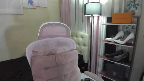 Snapshot of tsuncutmargauxx chatting on 2, 10, 2025 tsuncutmargauxx online show from 2, 10, 2025