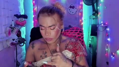 Snapshot of tsviolett chatting on 6, 12, 2024 BellaRoxanna online show from 6, 12, 2024