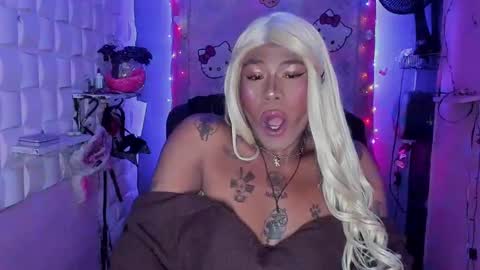 Snapshot of tsviolett chatting on 16, 12, 2024 BellaRoxanna online show from 16, 12, 2024