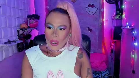 Snapshot of tsviolett chatting on 30, 12, 2024 BellaRoxanna online show from 30, 12, 2024