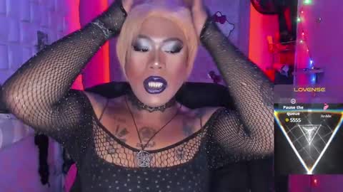 Snapshot of tsviolett chatting on 6, 2, 2025 BellaRoxanna online show from 6, 2, 2025