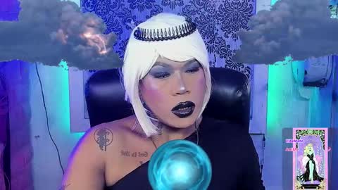 Snapshot of tsviolett chatting on 23, 10, 2025 BellaRoxanna online show from 23, 10, 2025