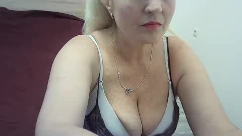 Snapshot of ttrnynela chatting on 20, 6, 2026 Ttrnynela online show from 20, 6, 2026