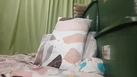 Snapshot of tuchmegently chatting on 24, 10, 2025 Mae online show from 24, 10, 2025