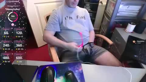 Snapshot of tunes1979 chatting on 12, 1, 2025 VerywellHung online show from 12, 1, 2025