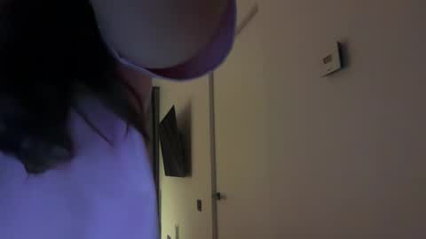 Ariana online show from 15, 4, 2026