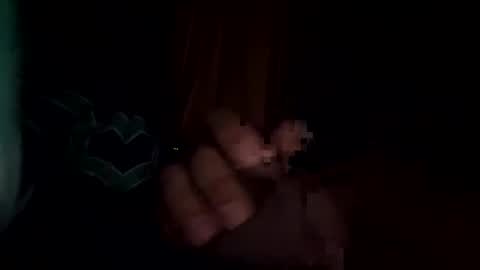 Snapshot of tuvo611077 chatting on 5, 1, 2025 tuvo611077 online show from 5, 1, 2025