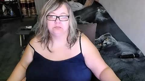 Lana online show from 1, 12, 2025