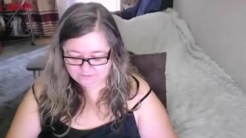 Snapshot of tviks chatting on 17, 7, 2026 Lana online show from 17, 7, 2026