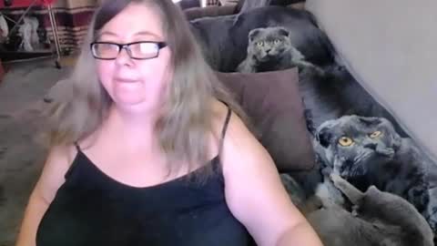 Snapshot of tviks chatting on 18, 7, 2026 Lana online show from 18, 7, 2026