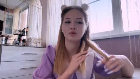 Mia online show from 19, 3, 2026