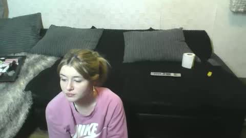 Snapshot of twice_my_age chatting on 15, 5, 2026 twice my age online show from 15, 5, 2026