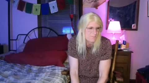 Kitten online show from 16, 1, 2026