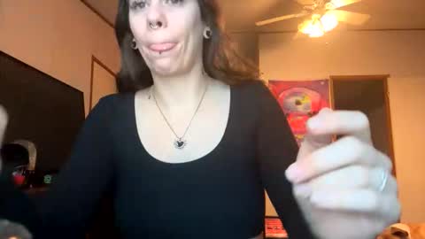 twinflamekitten online show from 2, 12, 2025