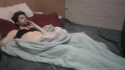 Snapshot of twinkie7 chatting on 19, 10, 2025 Twinkie 333 online show from 19, 10, 2025