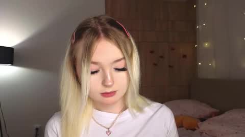 twinklefluff online show from 28, 2, 2026