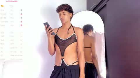 Snapshot of twinksboys_23 chatting on 17, 7, 2026 twinksboys_23 online show from 17, 7, 2026