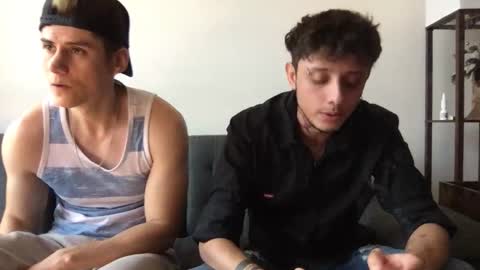 Snapshot of twinksguys360 chatting on 24, 10, 2025 Derrick online show from 24, 10, 2025