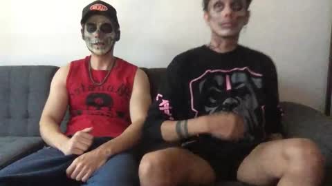 Snapshot of twinksguys360 chatting on 27, 10, 2025 Derrick online show from 27, 10, 2025