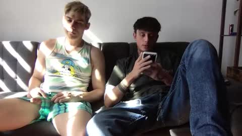 Snapshot of twinksguys360 chatting on 15, 11, 2025 Derrick online show from 15, 11, 2025