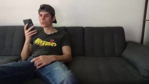 Snapshot of twinksguys360 chatting on 9, 1, 2026 Derrick online show from 9, 1, 2026