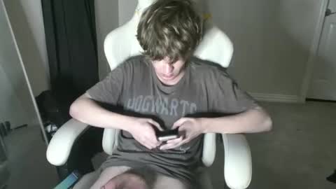 Snapshot of twinktools chatting on 17, 1, 2026 shytwink online show from 17, 1, 2026