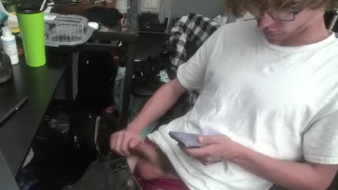 Snapshot of twinktools chatting on 13, 4, 2026 shytwink online show from 13, 4, 2026