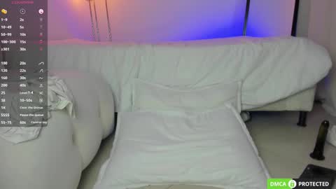 twintease online show from 9, 3, 2026