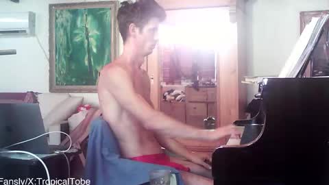 TobeBritta online show from 6, 3, 2026