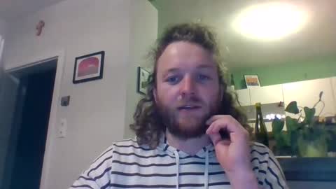 Snapshot of tworoardsdiverge chatting on 4, 3, 2026 tworoardsdiverge online show from 4, 3, 2026