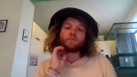 Snapshot of tworoardsdiverge chatting on 17, 6, 2026 tworoardsdiverge online show from 17, 6, 2026