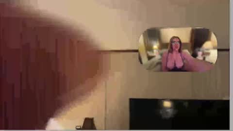 Snapshot of twosmallholes42 chatting on 3, 3, 2026 twosmallholes42 online show from 3, 3, 2026