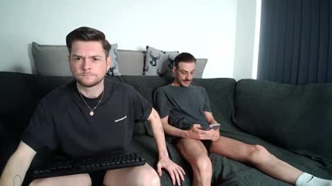 Snapshot of twotwinkhusbands chatting on 13, 7, 2026 RyanRowan online show from 13, 7, 2026