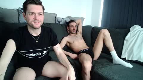 Snapshot of twotwinkhusbands chatting on 25, 7, 2026 RyanRowan online show from 25, 7, 2026