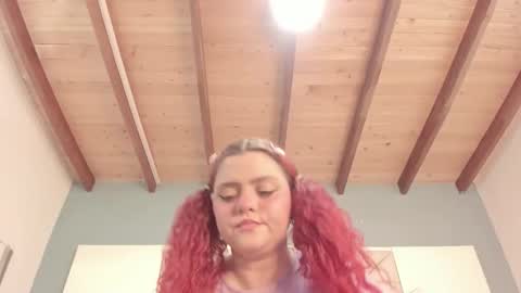 Twiggy online show from 21, 11, 2025