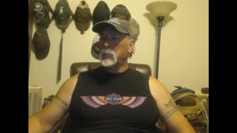 Snapshot of txlobo60 chatting on 19, 3, 2026 txlobo60 online show from 19, 3, 2026