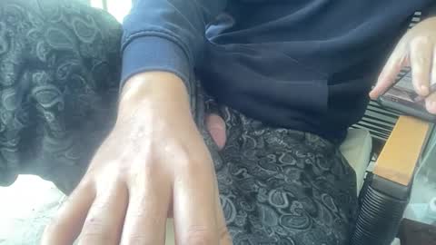 txsizedhog420 online show from 4, 11, 2025