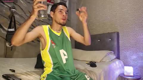 tyl3r_coop3r online show from 18, 2, 2026