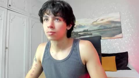 Snapshot of tyler_durtenn chatting on 3, 3, 2026 Tyler online show from 3, 3, 2026