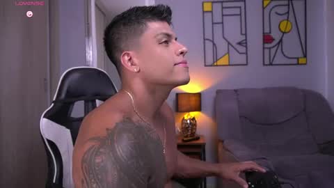Snapshot of tyler_muscle chatting on 28, 5, 2026 David online show from 28, 5, 2026
