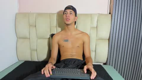 Snapshot of tyler_noir chatting on 27, 6, 2026 tyler_noir online show from 27, 6, 2026