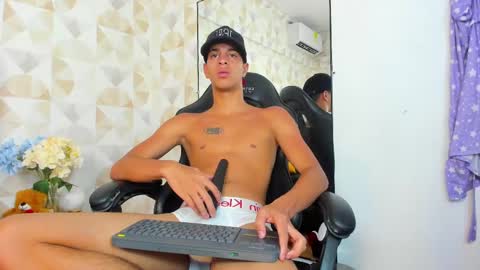 Snapshot of tyler_rodriguez chatting on 3, 3, 2025 Tyler Rodriguez online show from 3, 3, 2025