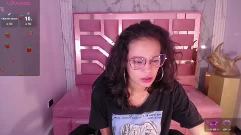 Snapshot of tyna_ch chatting on 14, 1, 2025 TYNA online show from 14, 1, 2025