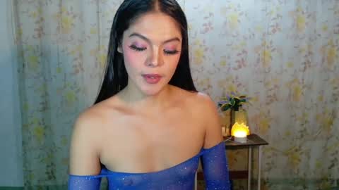 Snapshot of tynovaria chatting on 18, 7, 2026 tynovaria online show from 18, 7, 2026