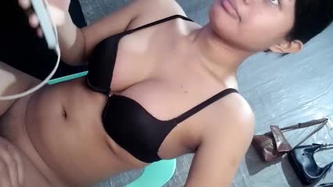 Snapshot of tyradine chatting on 8, 2, 2026 tyradine3 online show from 8, 2, 2026