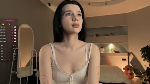 Lili online show from 16, 2, 2025