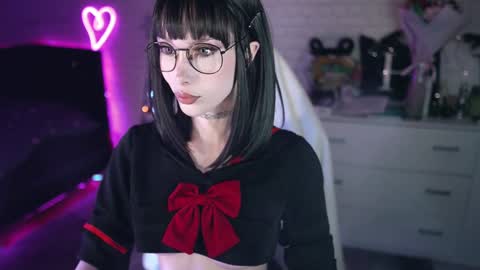 Snapshot of uindi chatting on 2, 1, 2025 Izzy online show from 2, 1, 2025